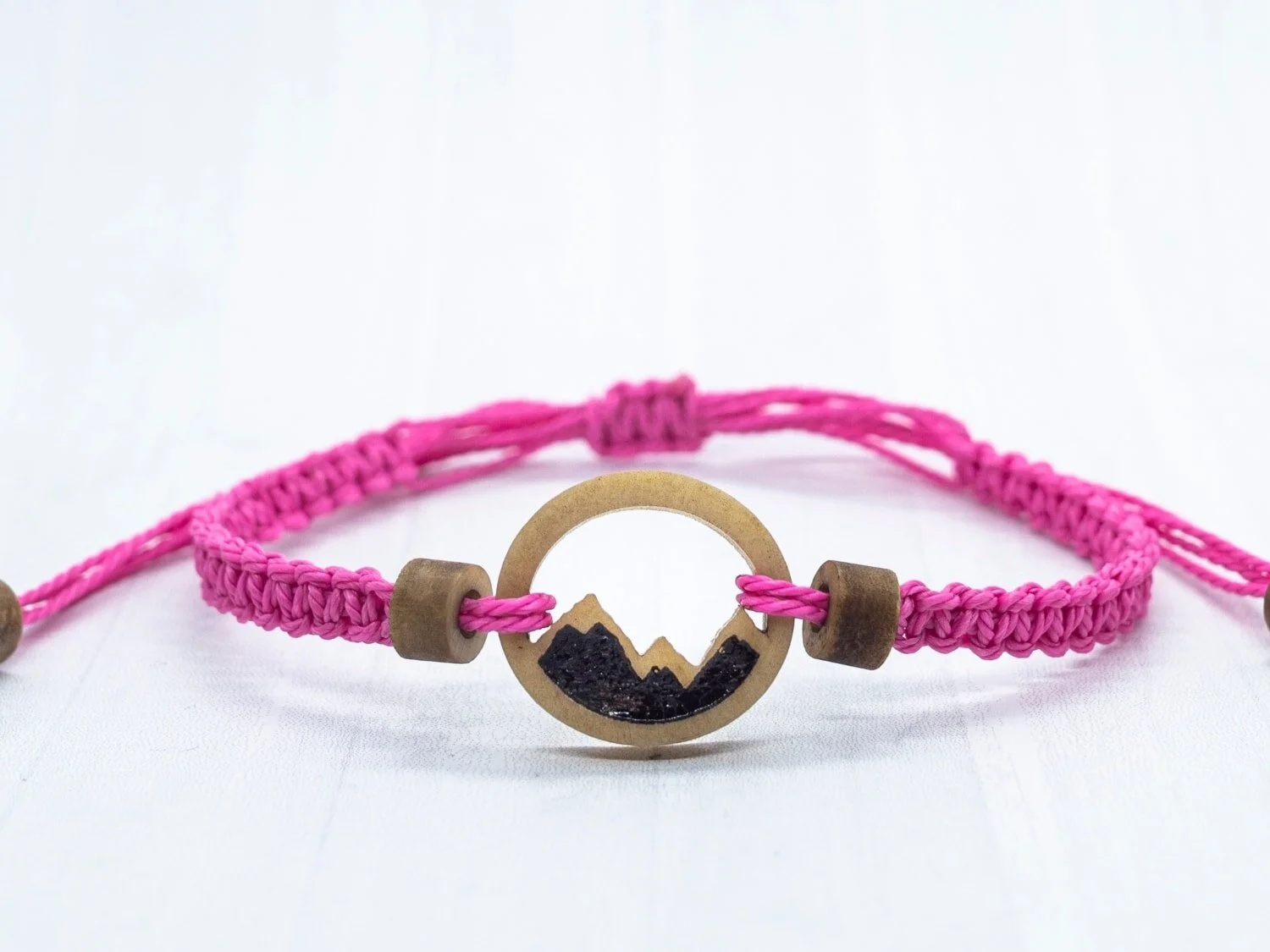 Mountain yard bracelet deals